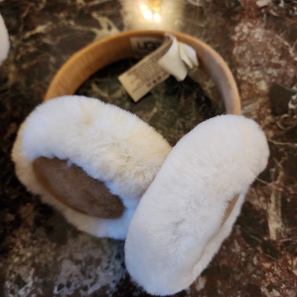 UGG Australia Mini Fluff Ankle Boots & Earmuffs - Picture 8 of 12